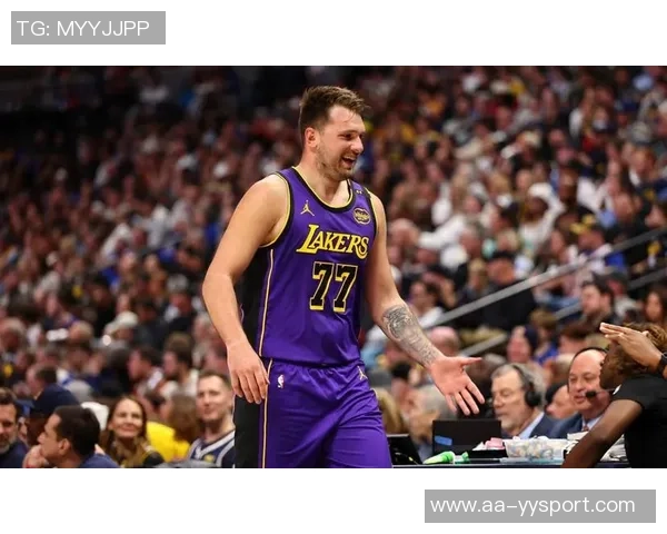 东契奇在场湖人防守效率显著提升分析及其影响探讨