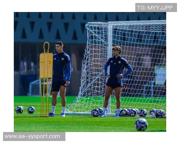 C罗在胜利打入第三球后与对方门将互动和解引发热议